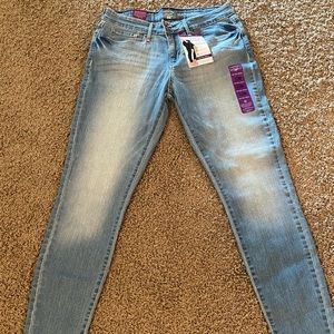 Levi Strauss Jeans (2 pair) 1 NWT, 1 like new